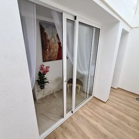 Retro 1 Bedroom Apartman *